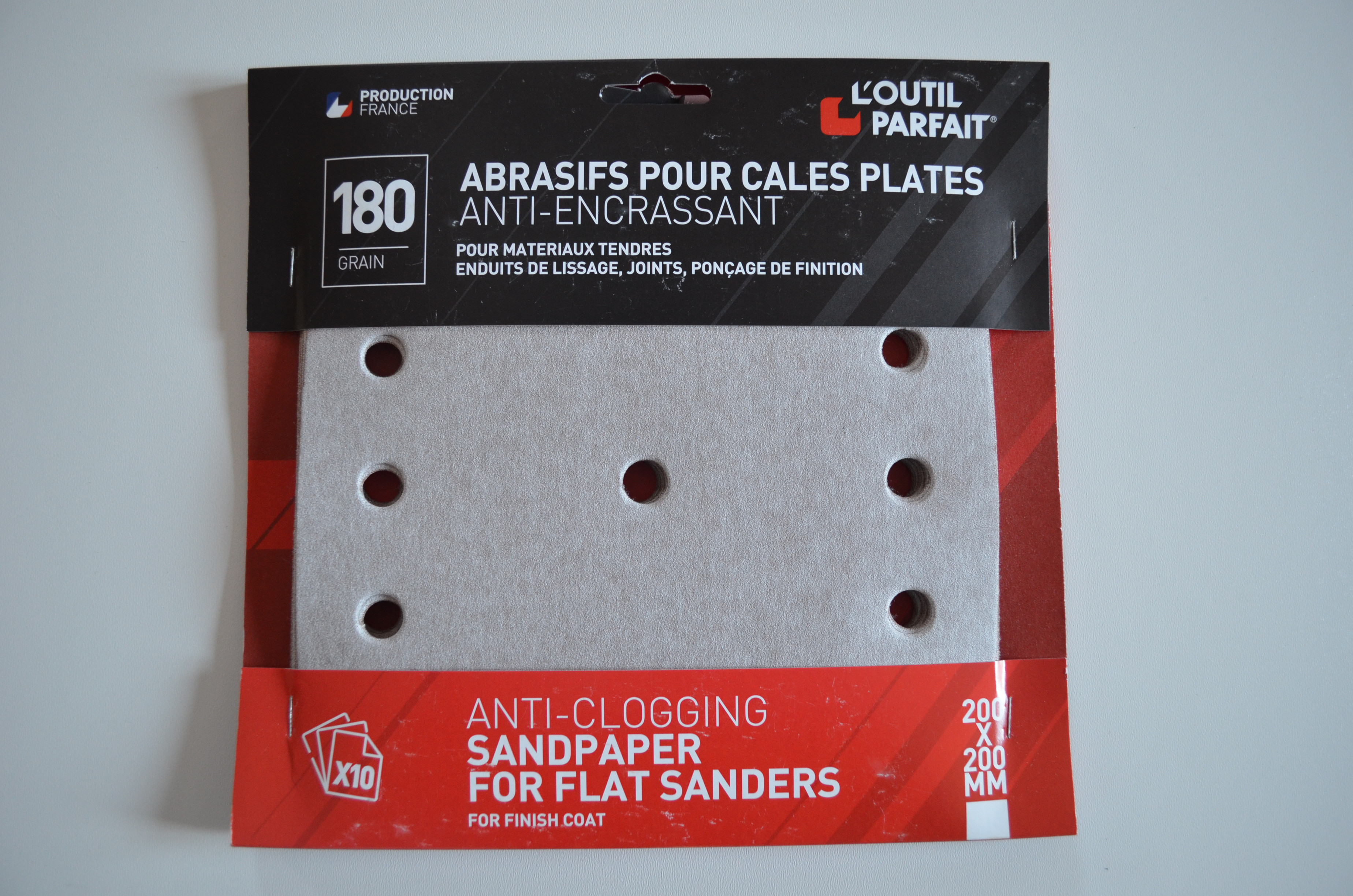 BALENIE 10 BRÚSNYCH PAPIEROV NA PLOCHÝ NÁDSTAVEC ZRNITOSŤ 180