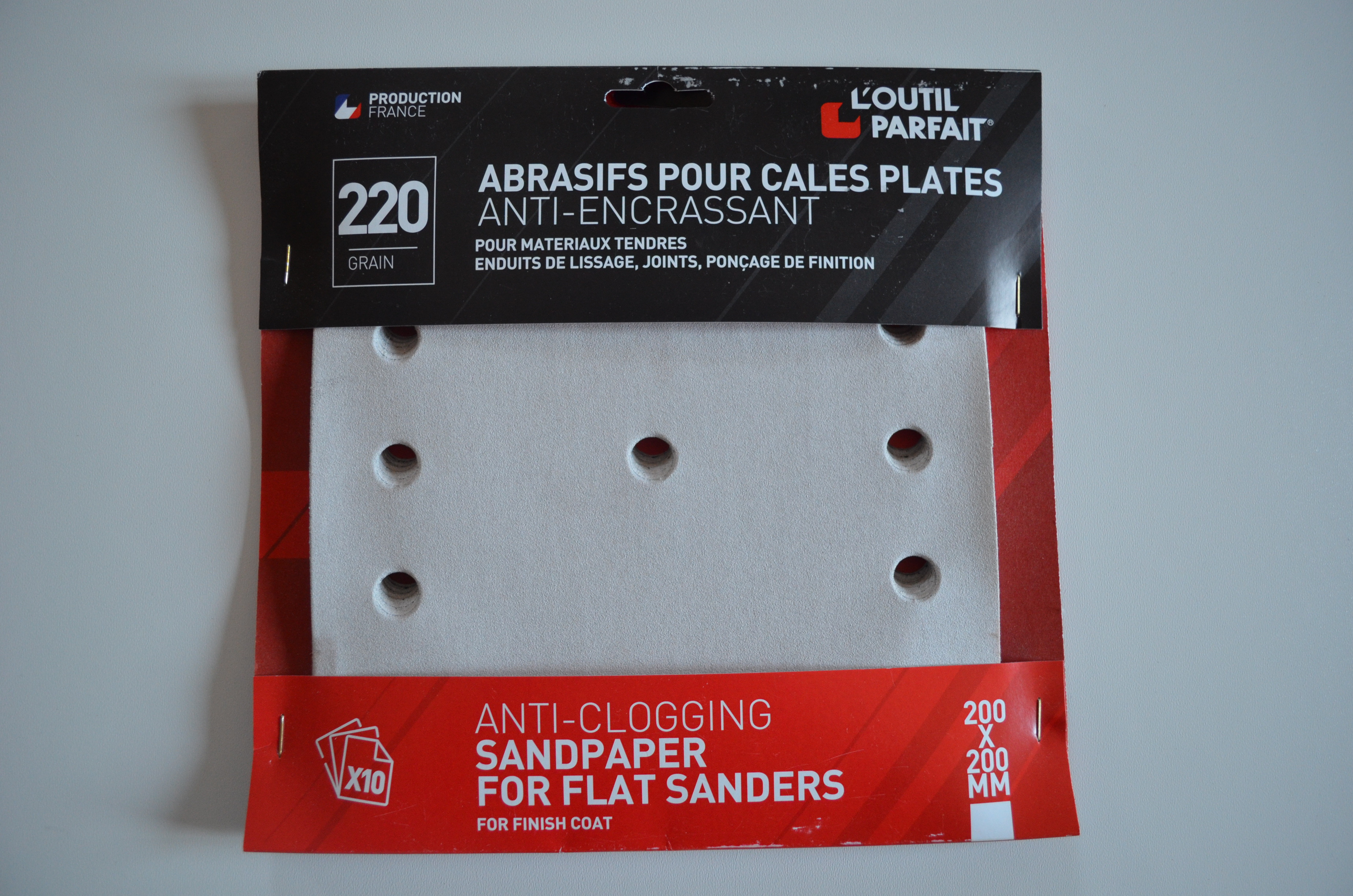 PACK OF 10 SANDING PAPER FOR FLAT SANDER ZRNITOSŤ 220